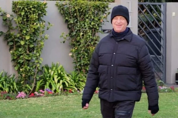 Ignore the Man in Despair